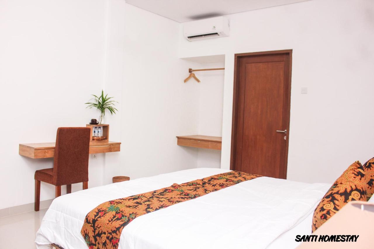 Santi Homestay Canggu Exterior foto