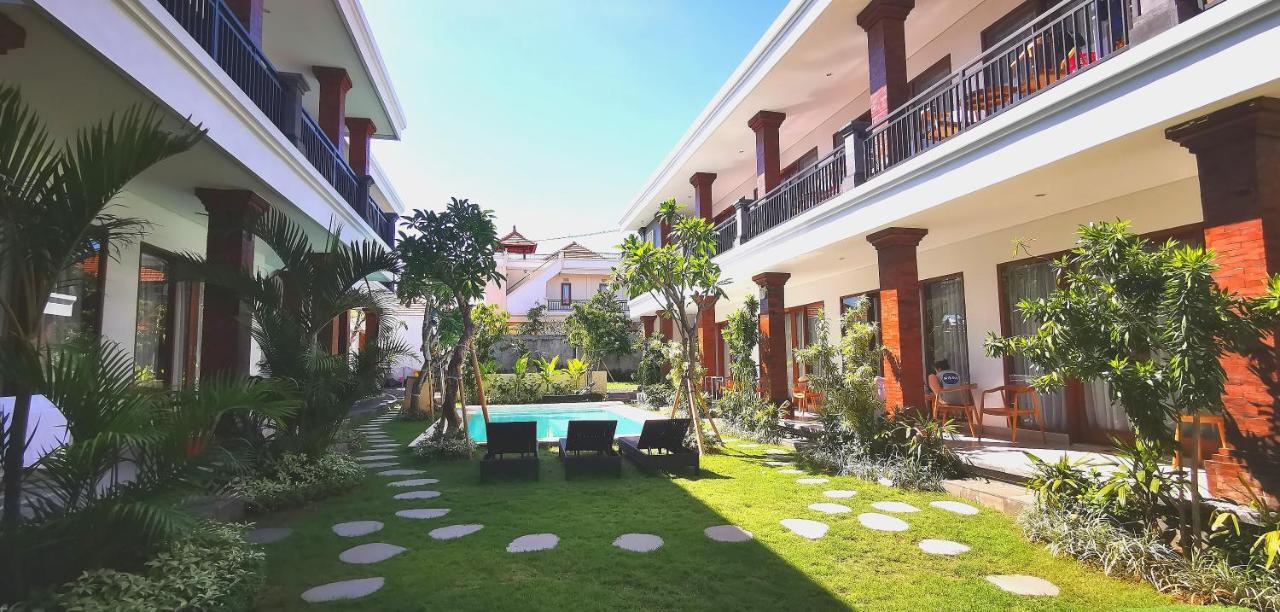 Santi Homestay Canggu Exterior foto