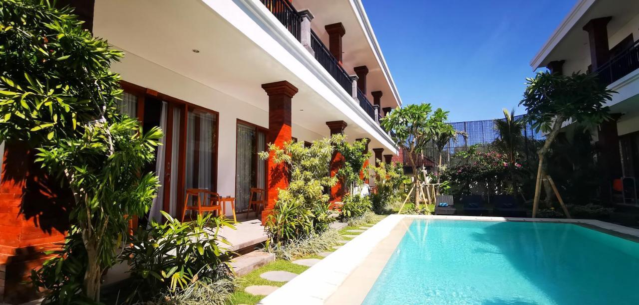 Santi Homestay Canggu Exterior foto