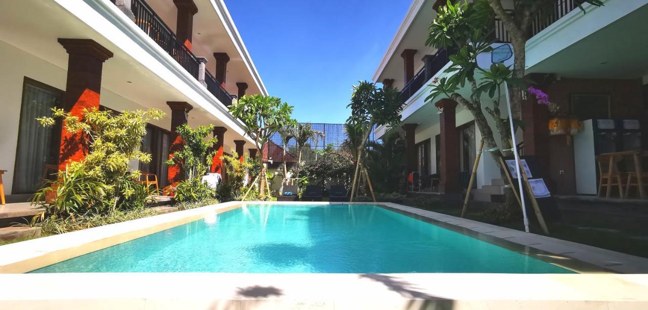 Santi Homestay Canggu Exterior foto
