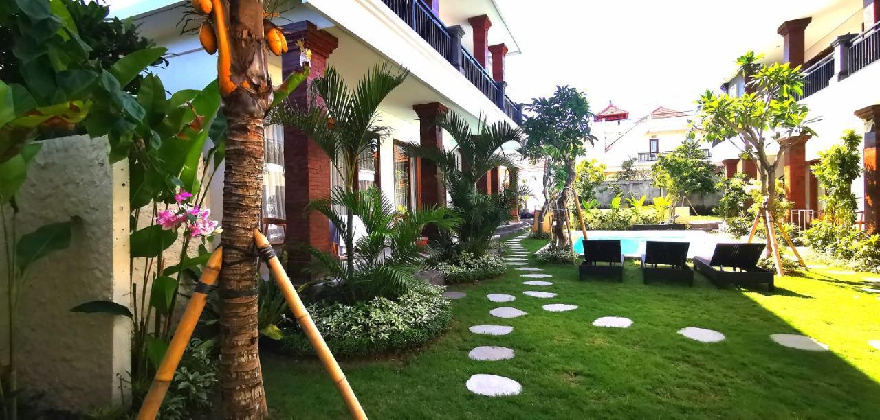 Santi Homestay Canggu Exterior foto