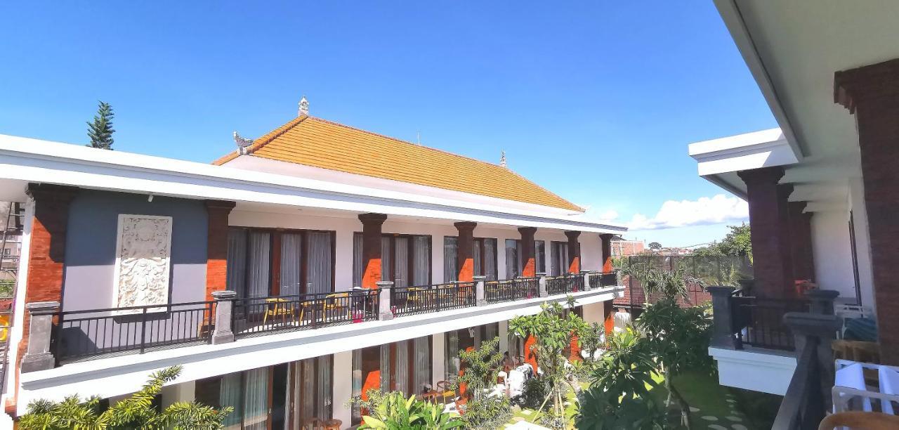 Santi Homestay Canggu Exterior foto