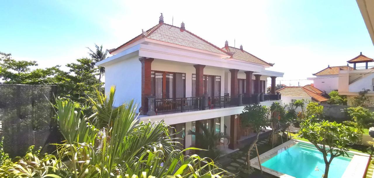 Santi Homestay Canggu Exterior foto